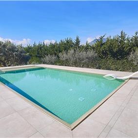 3 bedroom villa with infinity pool, jacuzzi & sauna, Castellammare del Golfo, sleeps 6